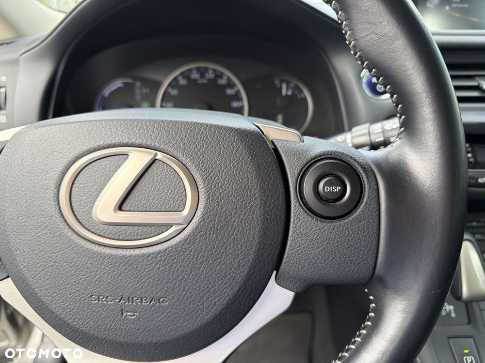 Lexus CT - 22
