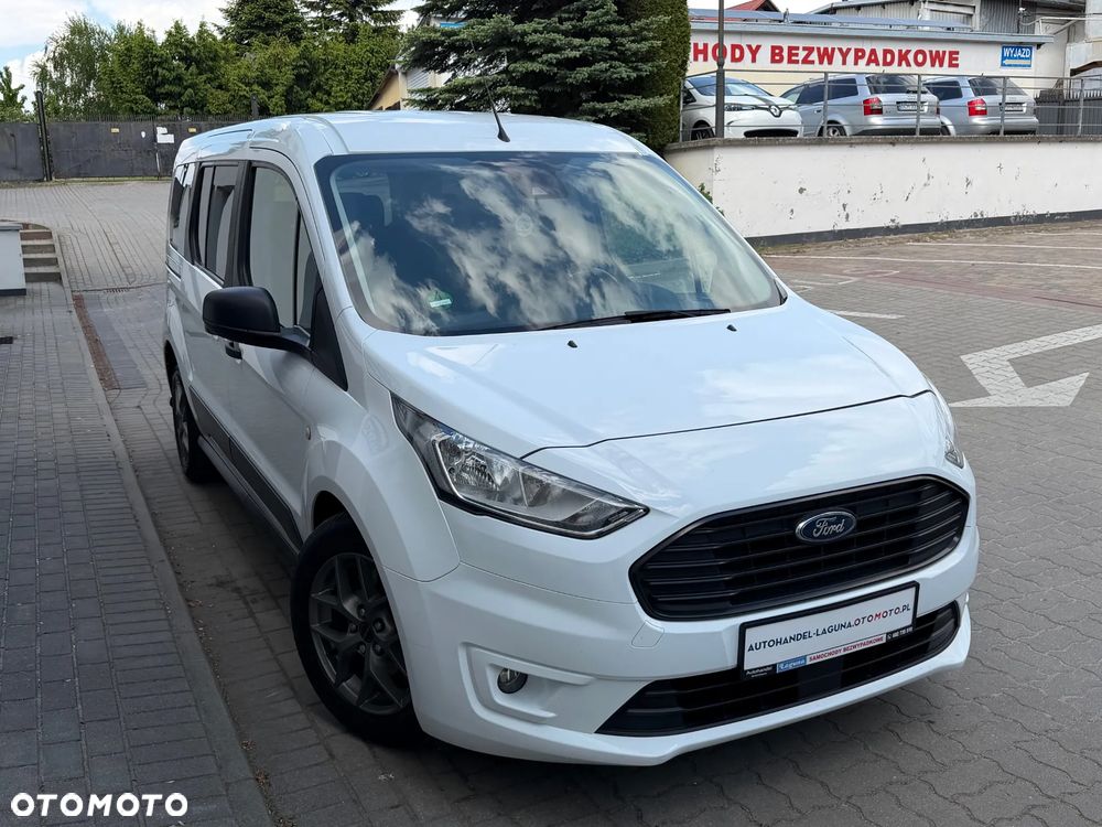 Ford Tourneo Connect Grand - 33