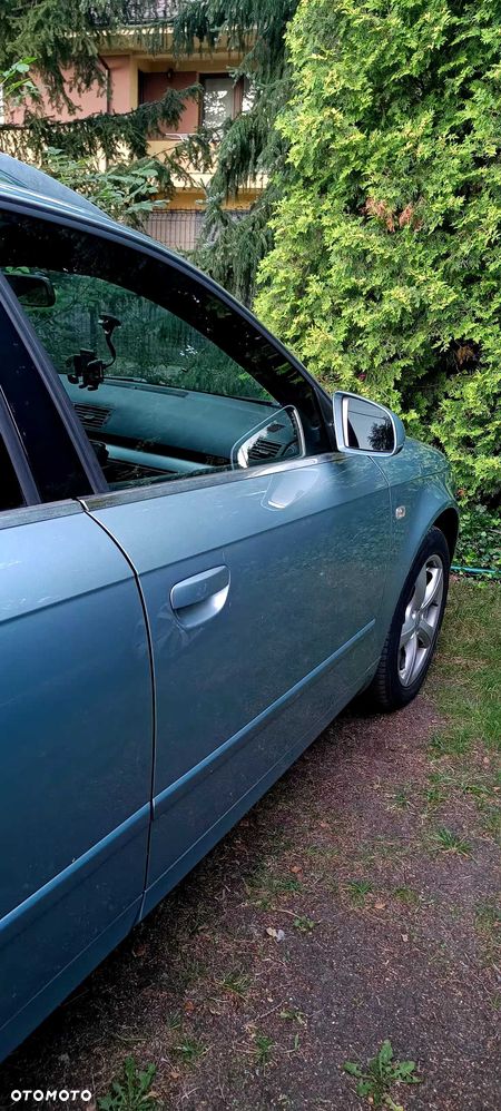 Audi A4 Avant - 5