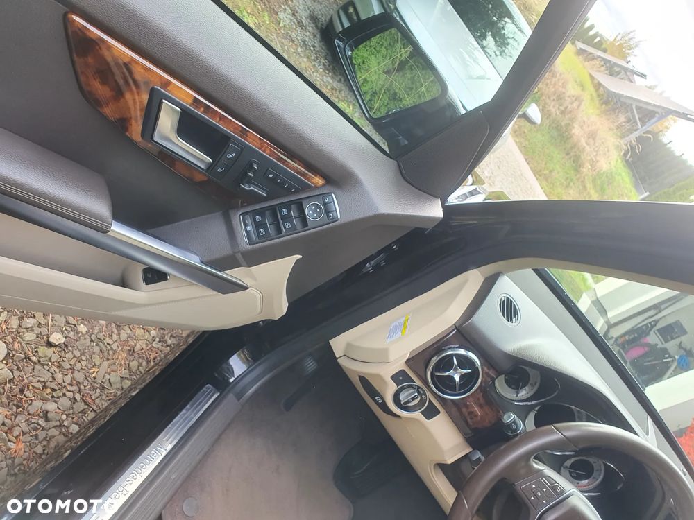 Mercedes-Benz GLK - 8