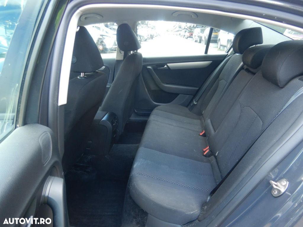 Compresor AC clima Volkswagen Passat B7 2013 SEDAN 2.0 TDI CFFB - 9