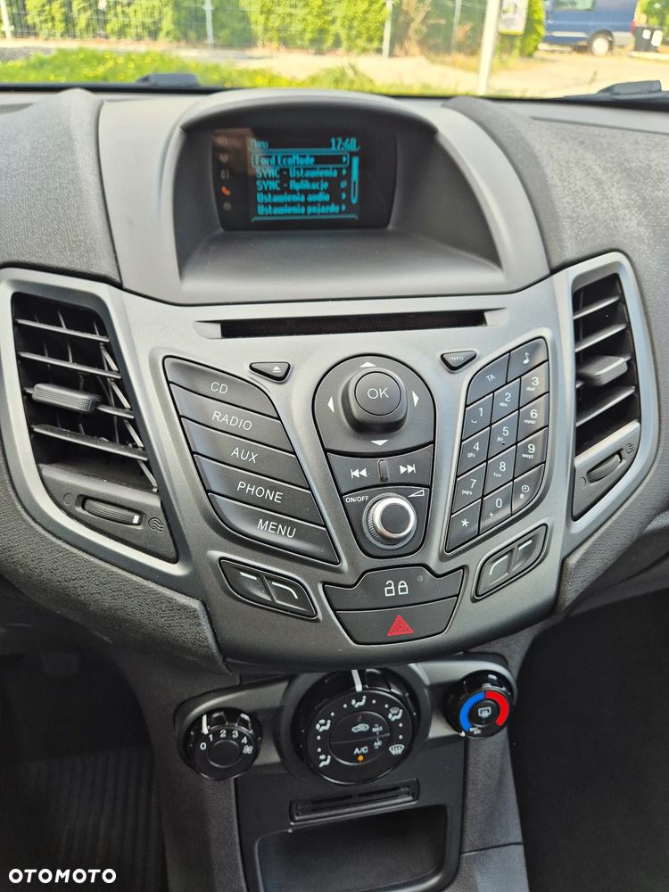 Ford Fiesta 1.25 Champions Edition - 16