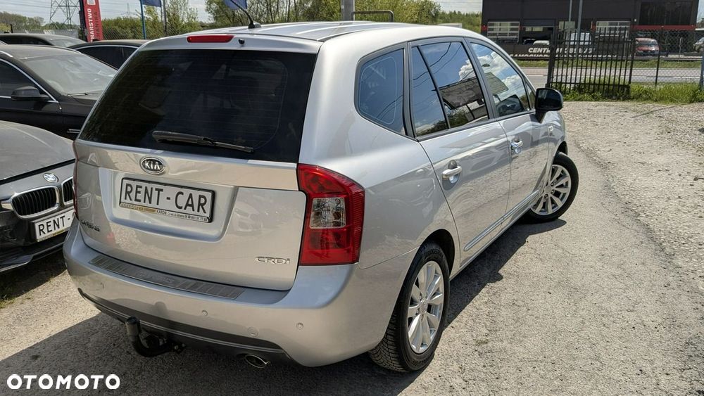 Kia Carens - 12