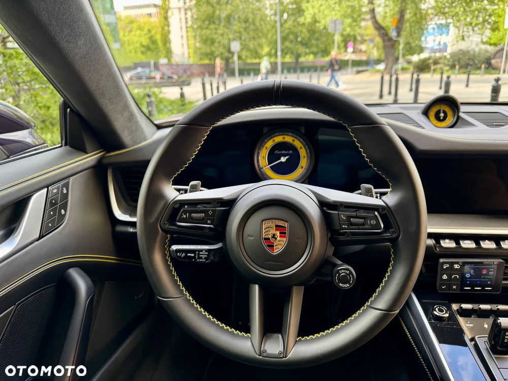 Porsche 911 Turbo S - 33
