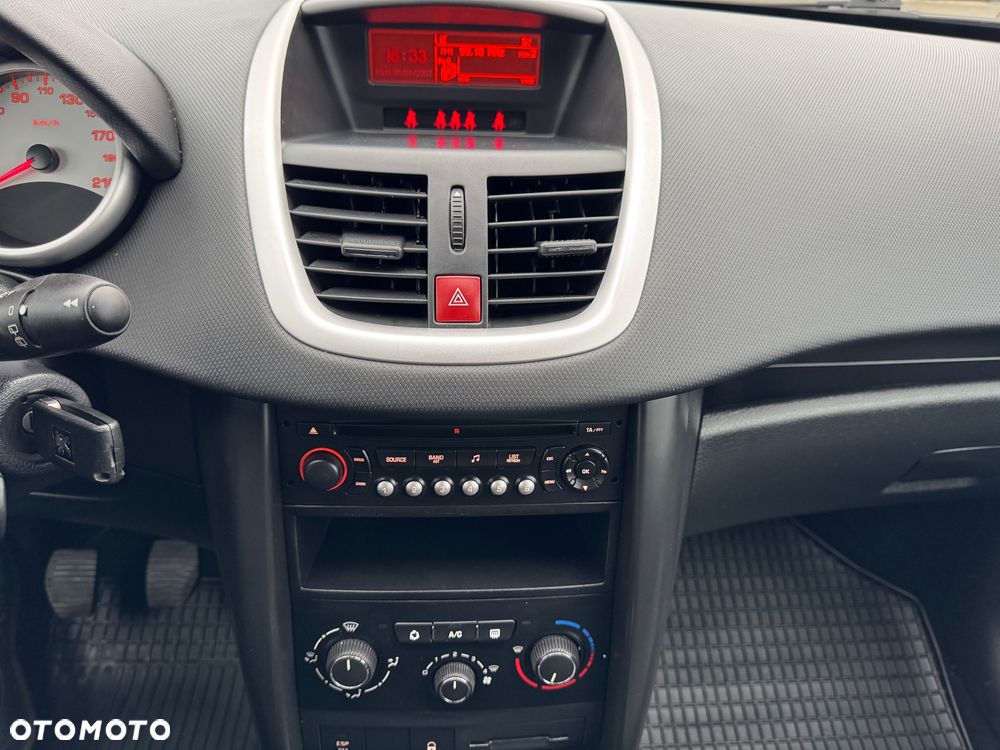 Peugeot 207 1.4 Trendy - 15