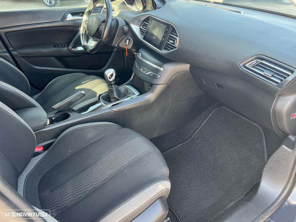 Peugeot 308 1.6 BlueHDi Allure J17 - 13