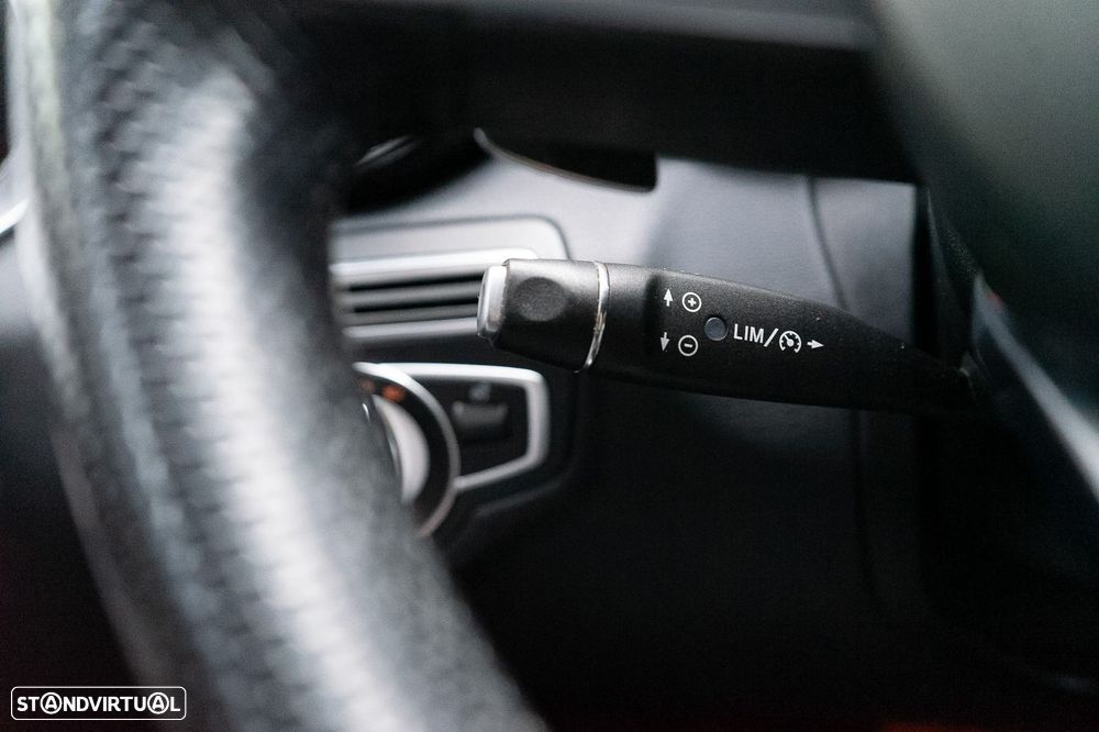 Mercedes-Benz C 200 d Station 9G-TRONIC AMG Line - 39