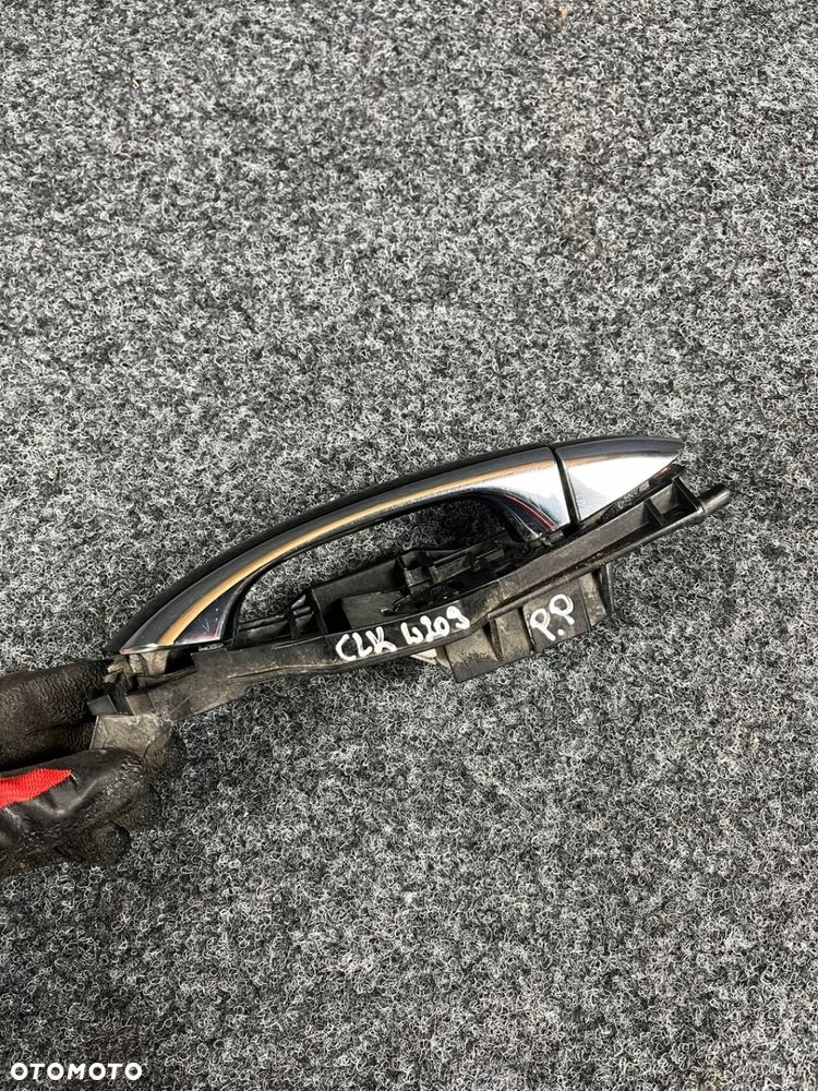 mercedes w209 clk klamka drzwi prawy przód przednia zewnętrzna - 5