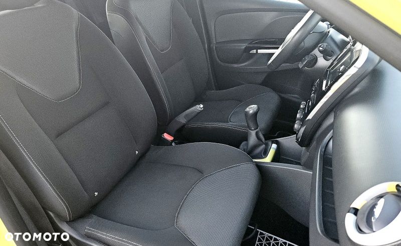 Renault Clio 1.2 16V 75 Expression - 23