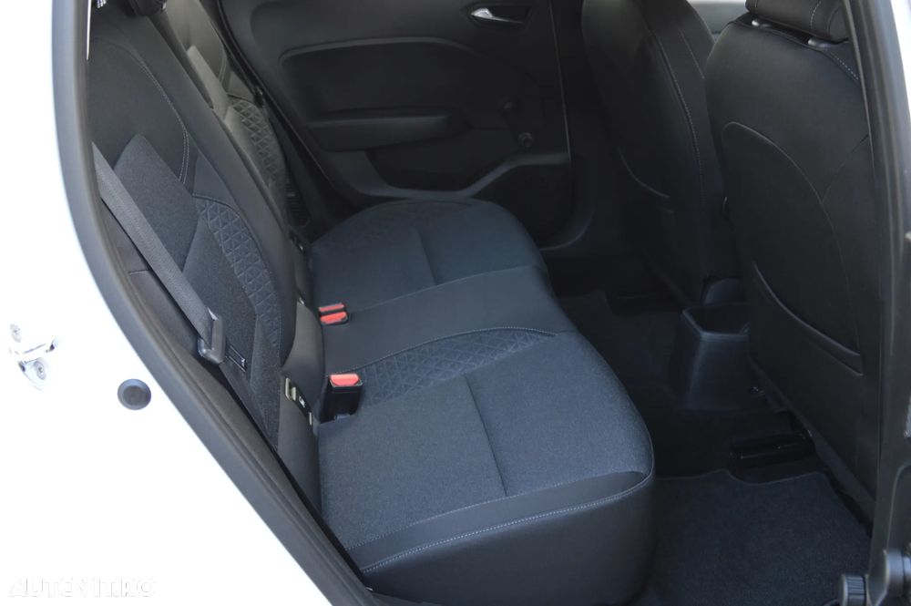 Renault Clio E-TECH Hybrid 140 BUSINESS EDITION - 13