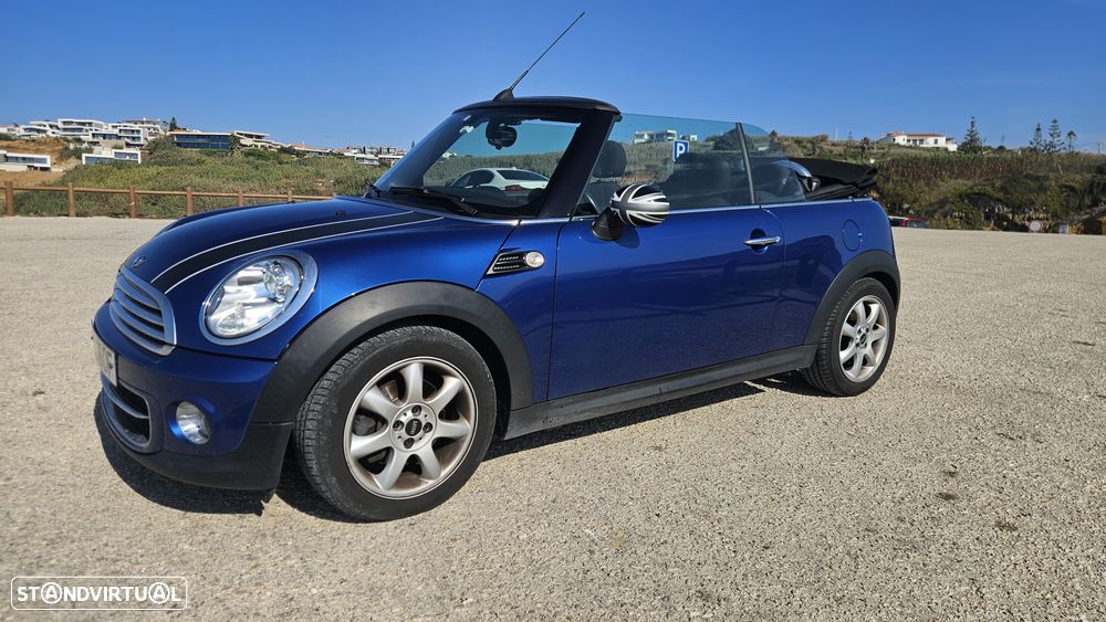 MINI Cabrio Cooper D - 2