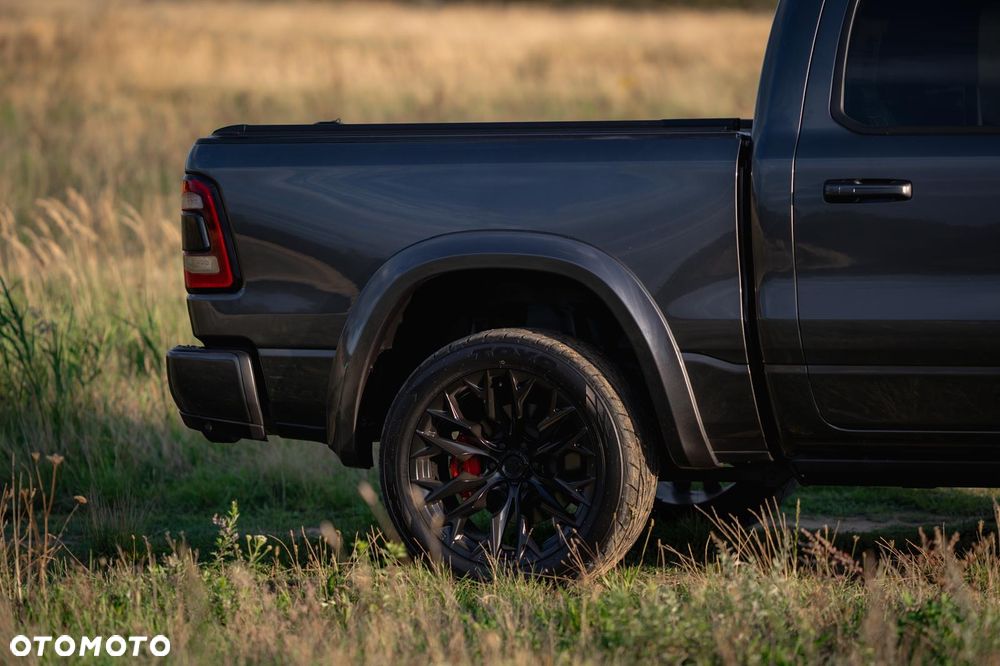 RAM 1500 Crew Cab Shortbed Limited - 38