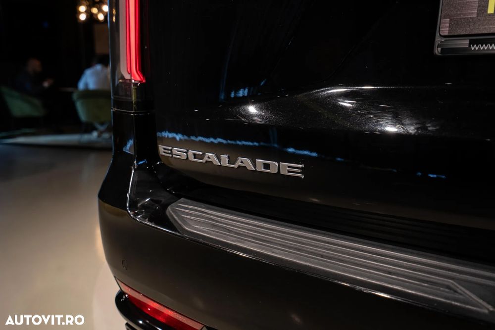 Cadillac Escalade 6.2 V8 AWD AT Platinum - 16