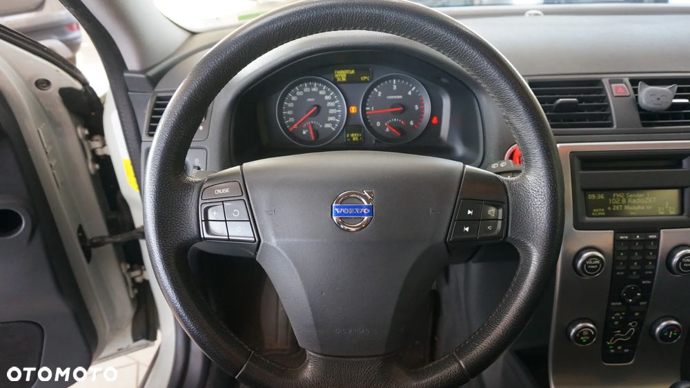 Volvo C30 1.6D Momentum - 16