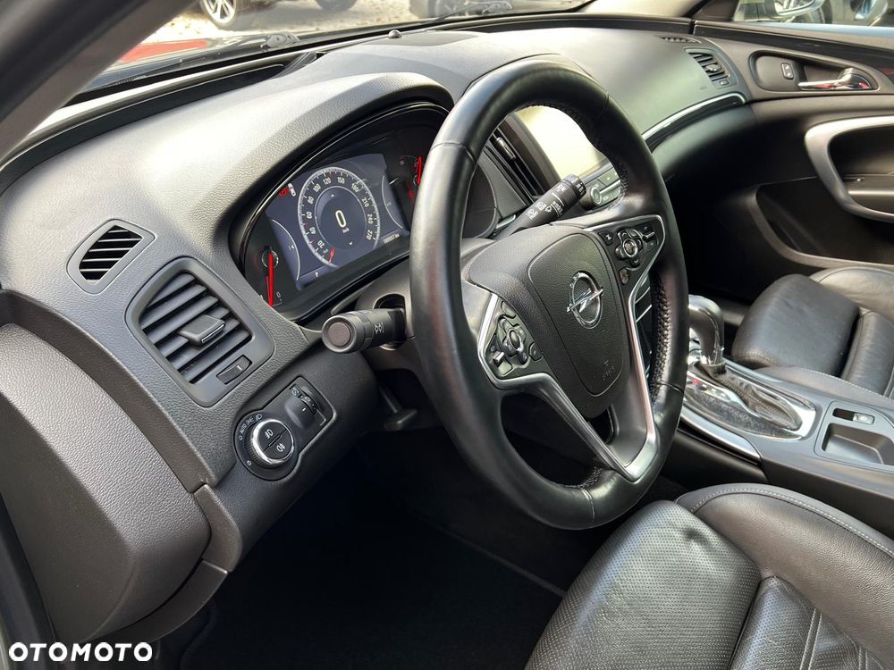 Opel Insignia - 36