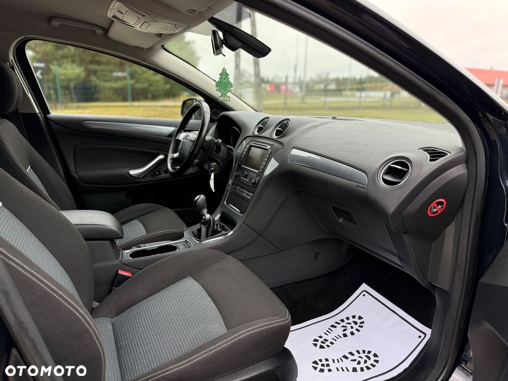 Ford Mondeo 2.0 TDCi Black Magic - 18