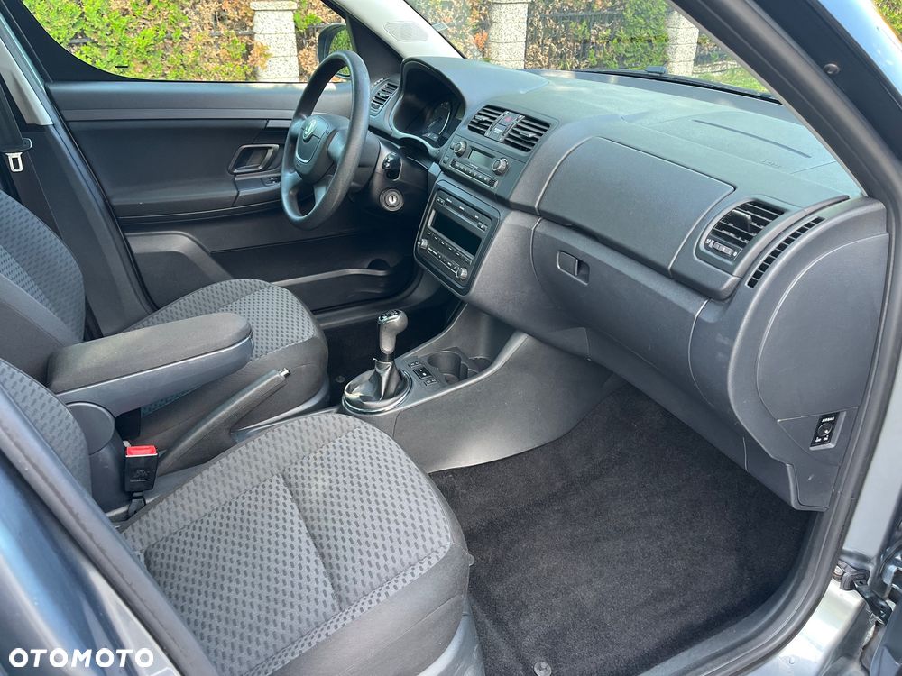 Skoda Roomster 1.4 MPI Comfort PLUS EDITION - 19