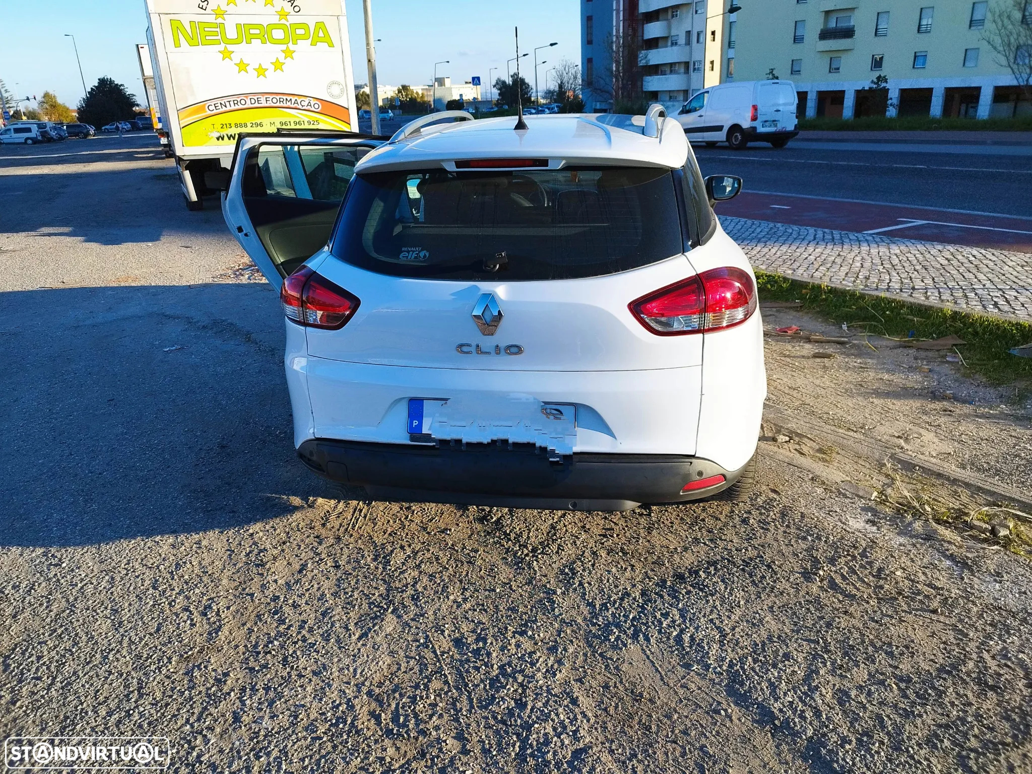 Renault Clio Sport Tourer (Energy) dCi 90 Start & Stop EDC INTENS - 3