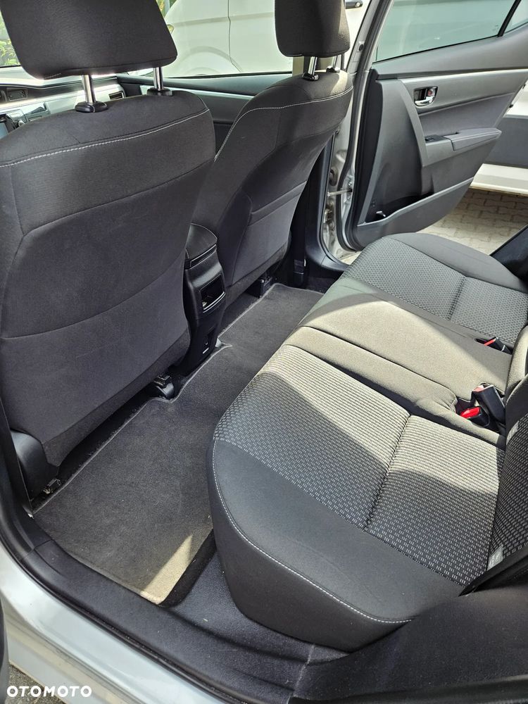 Toyota Corolla 1.6 Prestige - 7