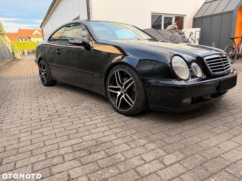 Mercedes-Benz CLK - 2