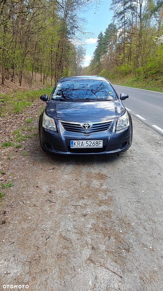 Toyota Avensis 1.8 Luna - 2