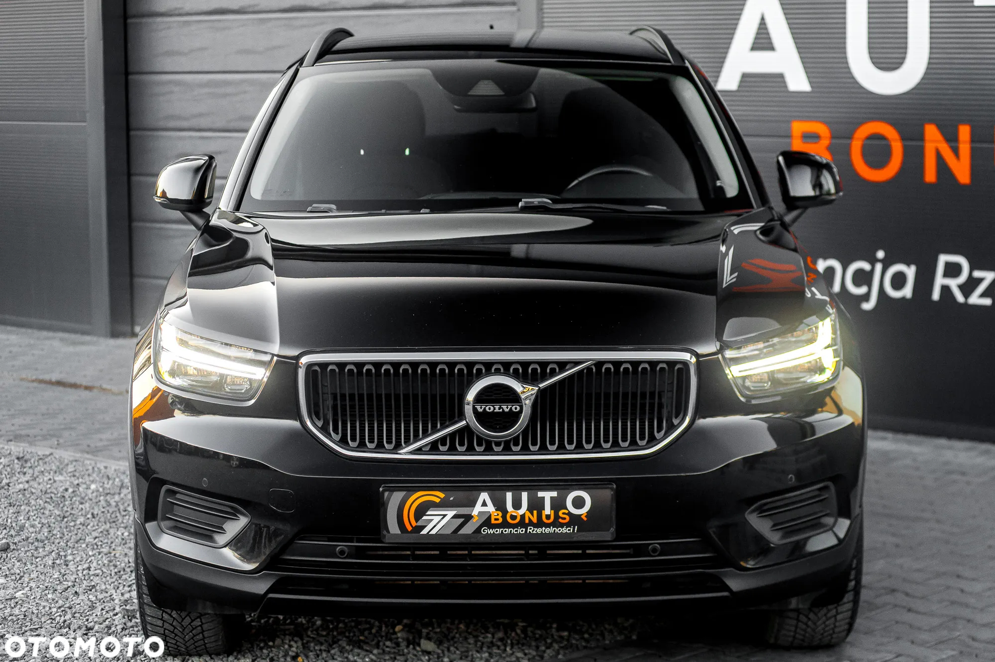 Volvo XC 40 - 4