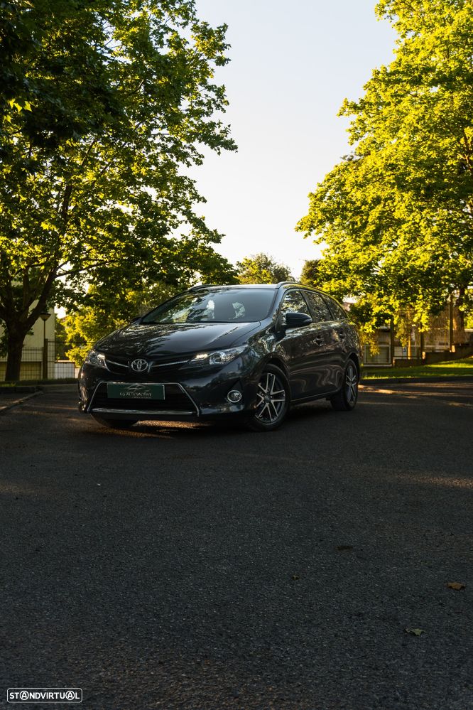 Toyota Auris 1.4 D-4D Exclusive +Skyv.+Navi - 1