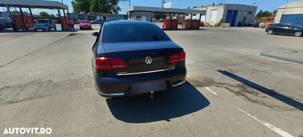 Volkswagen Passat 2.0 TDI BlueMotion Tehnology Comfortline - 6