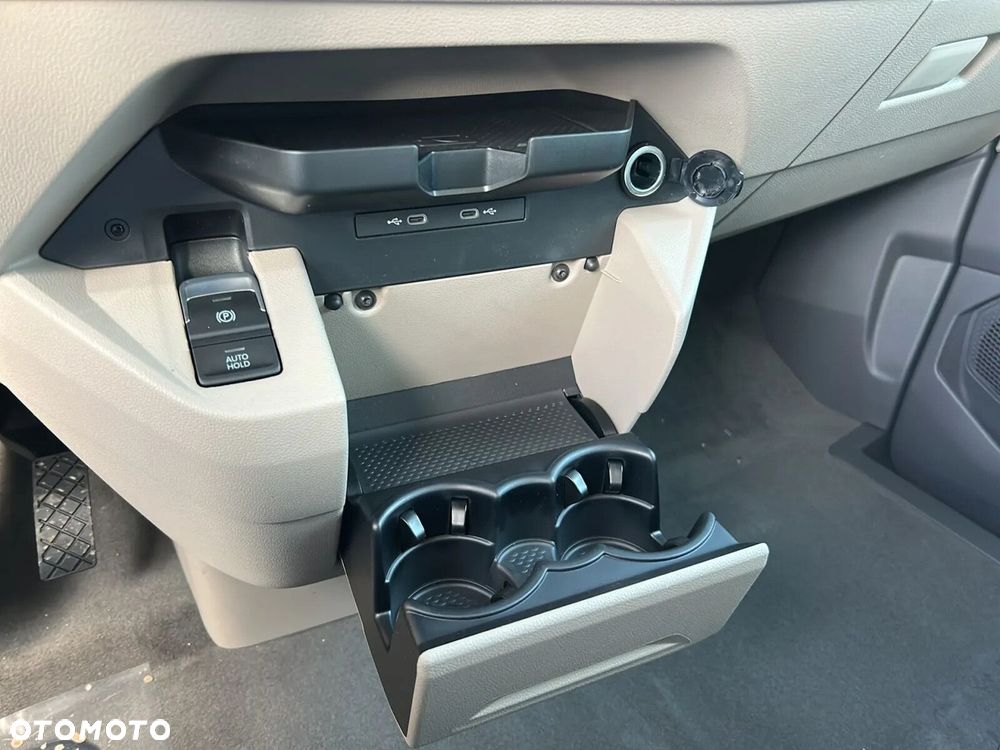 Volkswagen Multivan 2.0 TDI L2 Family DSG - 27