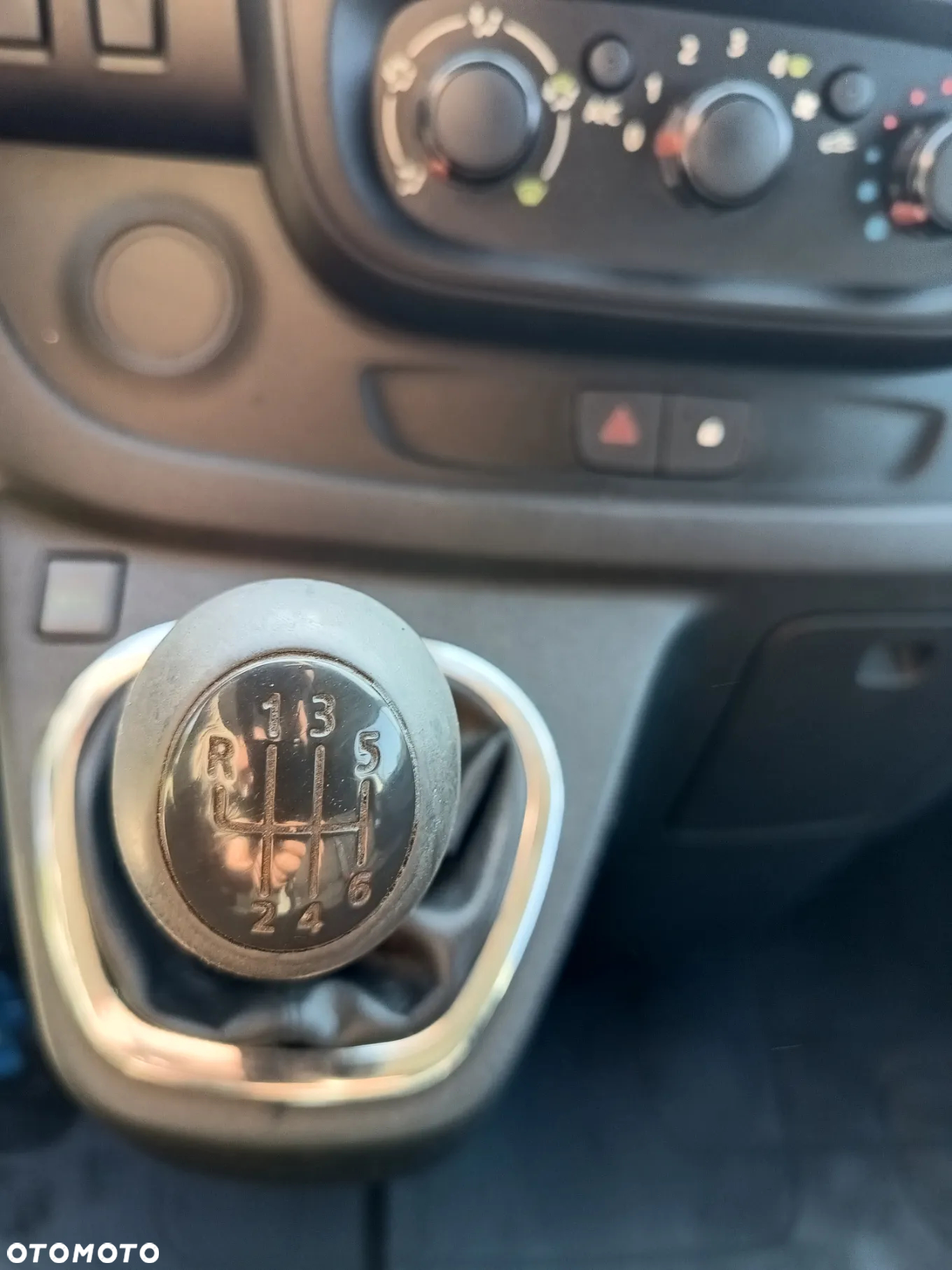 Renault Trafic 1.6 dCi diesel 121kM 2016 rok wersja L1H1 - 25