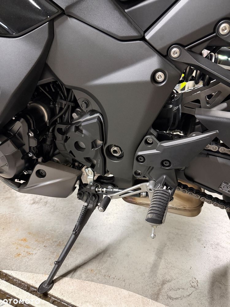 Kawasaki Ninja 1000 SX - 8