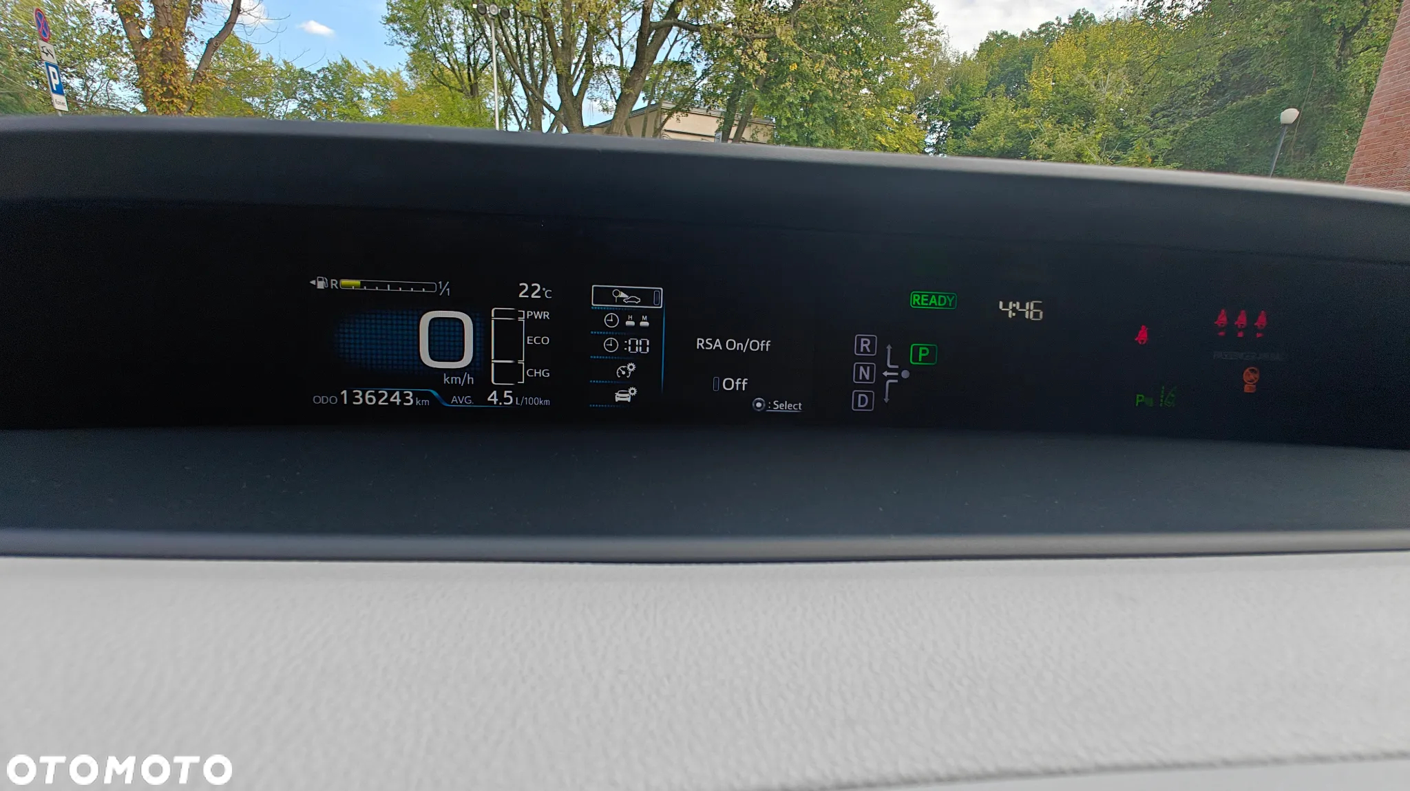 Toyota Prius 1.8 Hybrid Prestige - 17