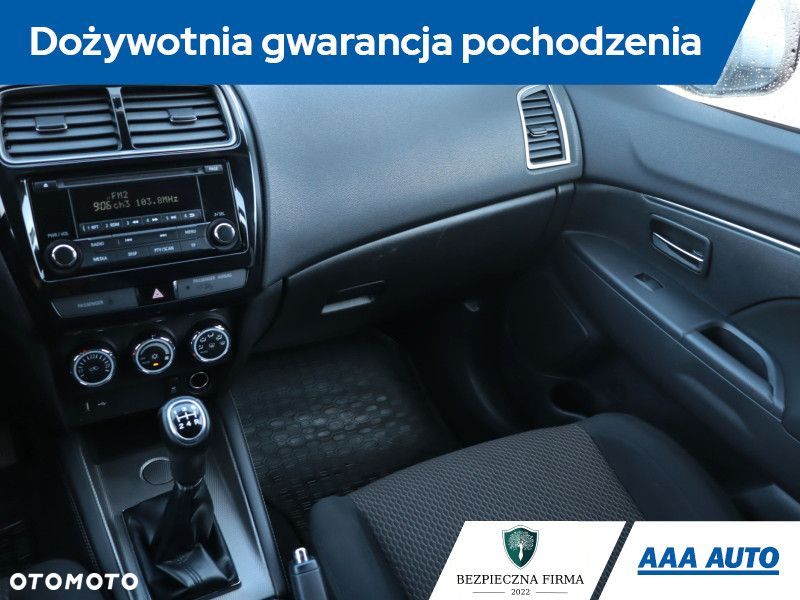 Mitsubishi ASX - 10