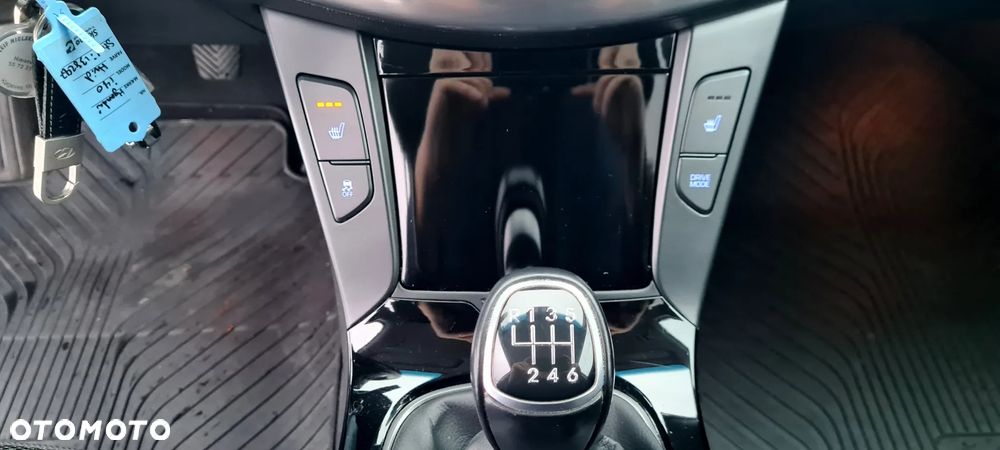 Hyundai i40 1.7 CRDi BlueDrive Premium - 19