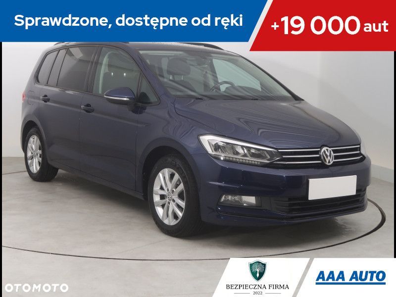 Volkswagen Touran - 1