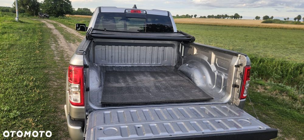 Dodge RAM - 38