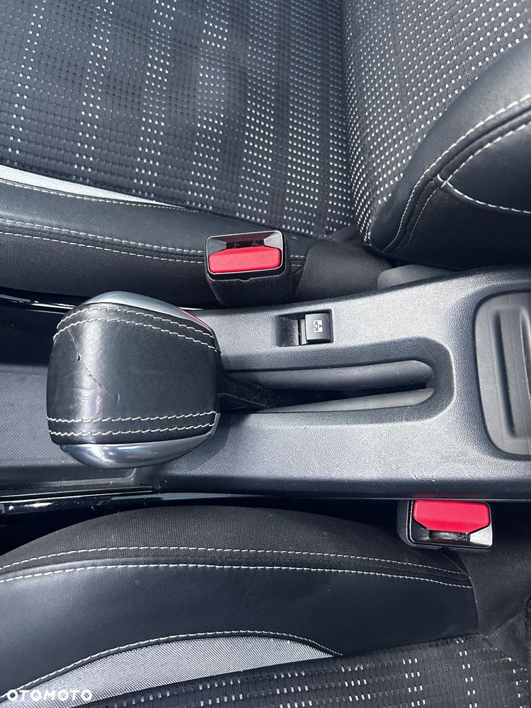 Peugeot 2008 Blue-HDi FAP 100 STOP & START Style - 29