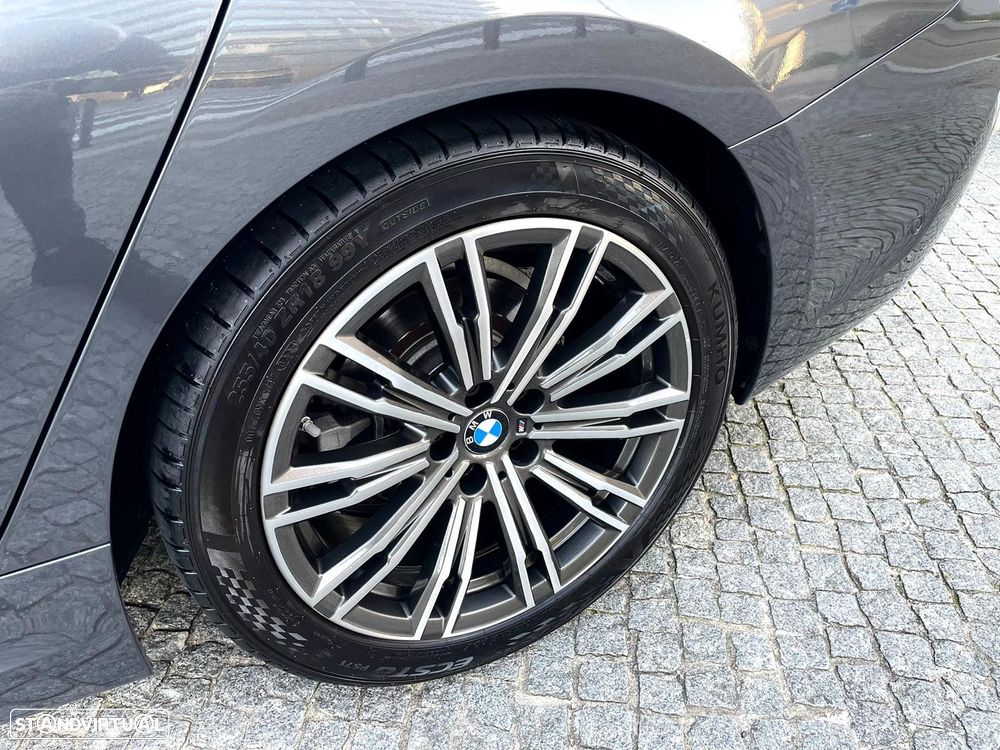 BMW 318 d Pack M Auto - 9