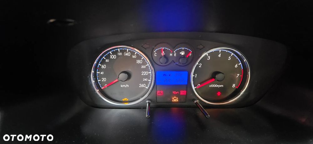 Hyundai Coupe 2.7 V6 Sport - 8