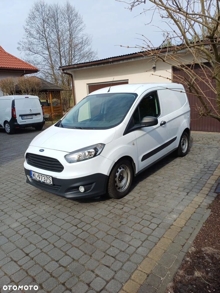 Ford Transit Courier - 4