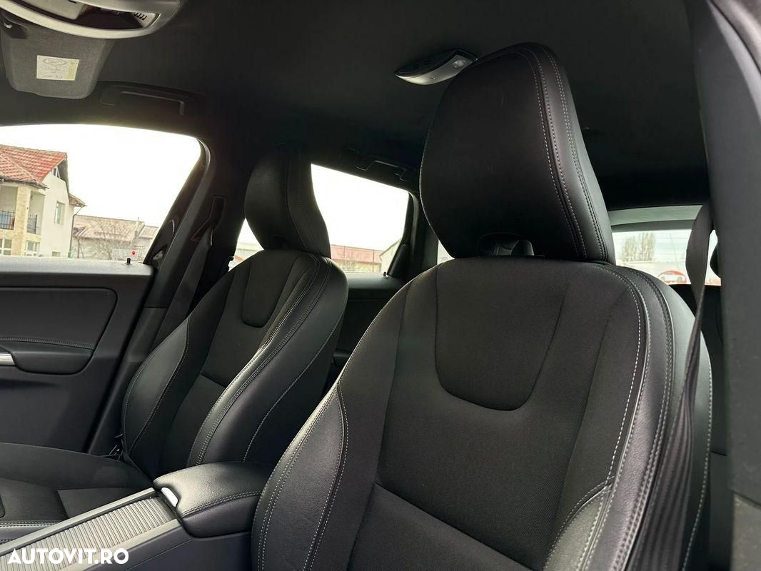 Volvo XC 60 - 16