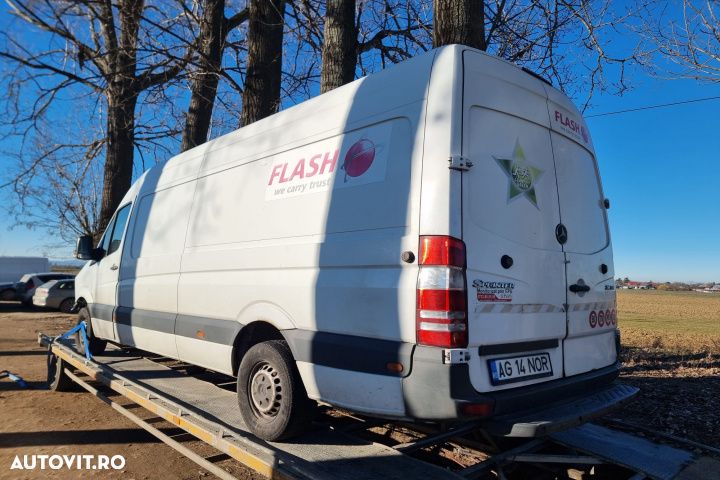 usa portiera stanga dreapta fata stop stanga dreapta oglinda plansa bord  mercedes sprinter w906 motor 2.2cdi dezmembrez - 2