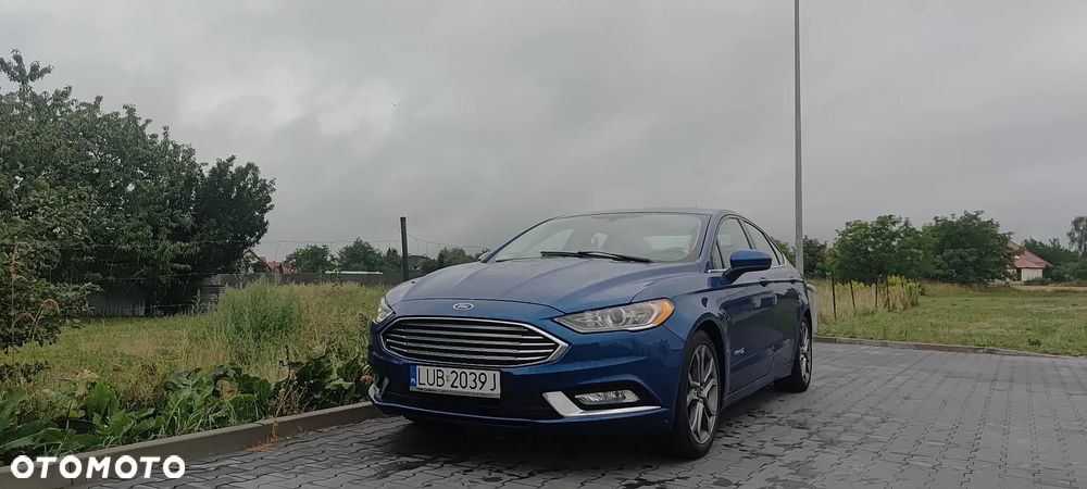 Ford Fusion - 10
