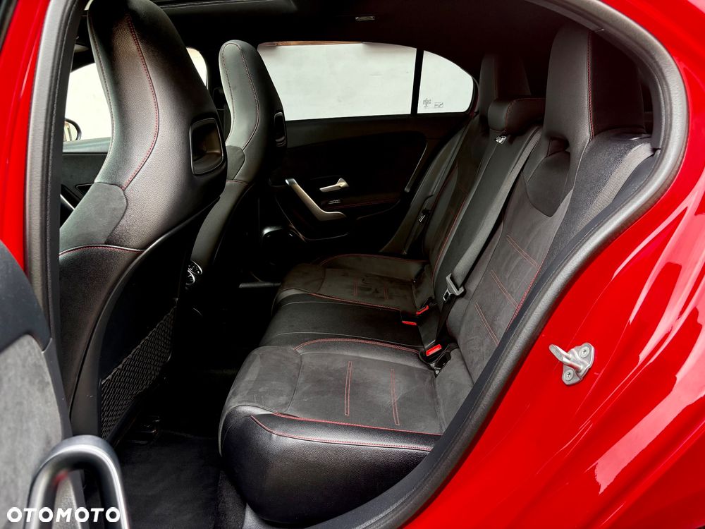 Mercedes-Benz Klasa A 180 d 7G-DCT AMG Line - 36