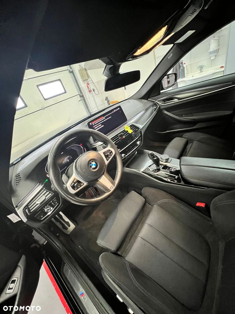 BMW Seria 5 520d xDrive - 3