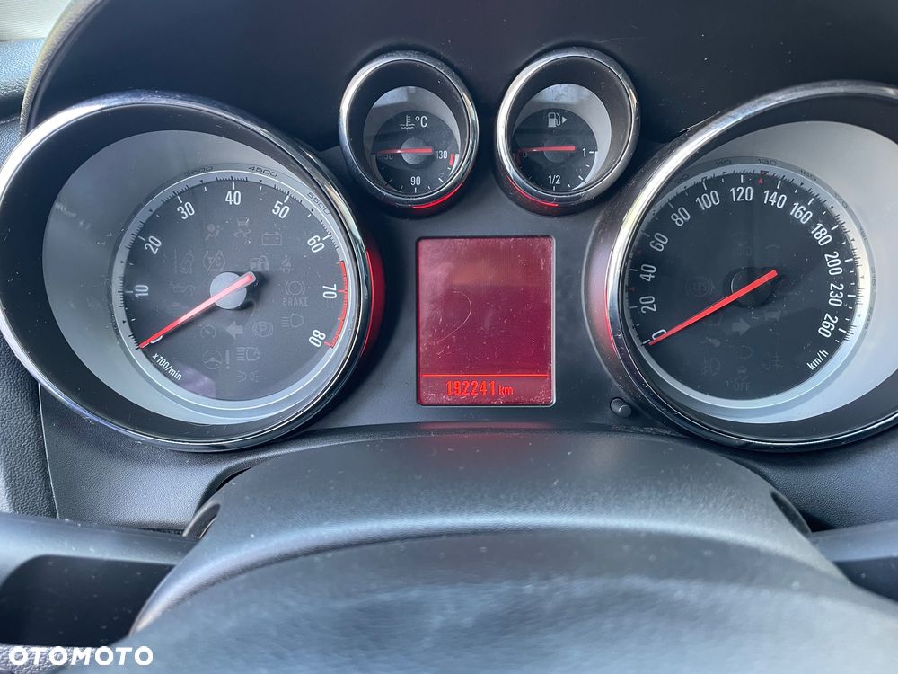 Opel Astra 1.4 Turbo - 21