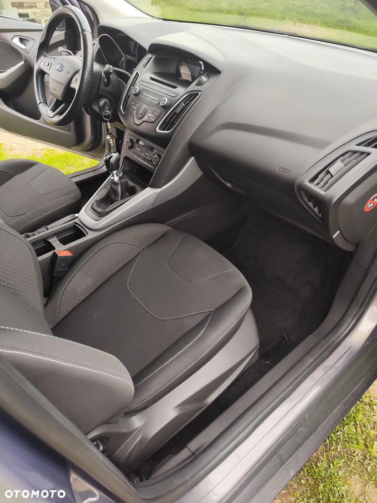Ford Focus 1.0 EcoBoost Trend - 9
