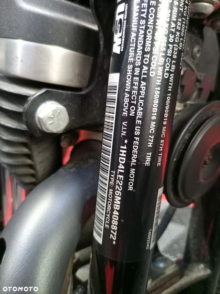 Harley-Davidson Sportster Iron 883 - 15
