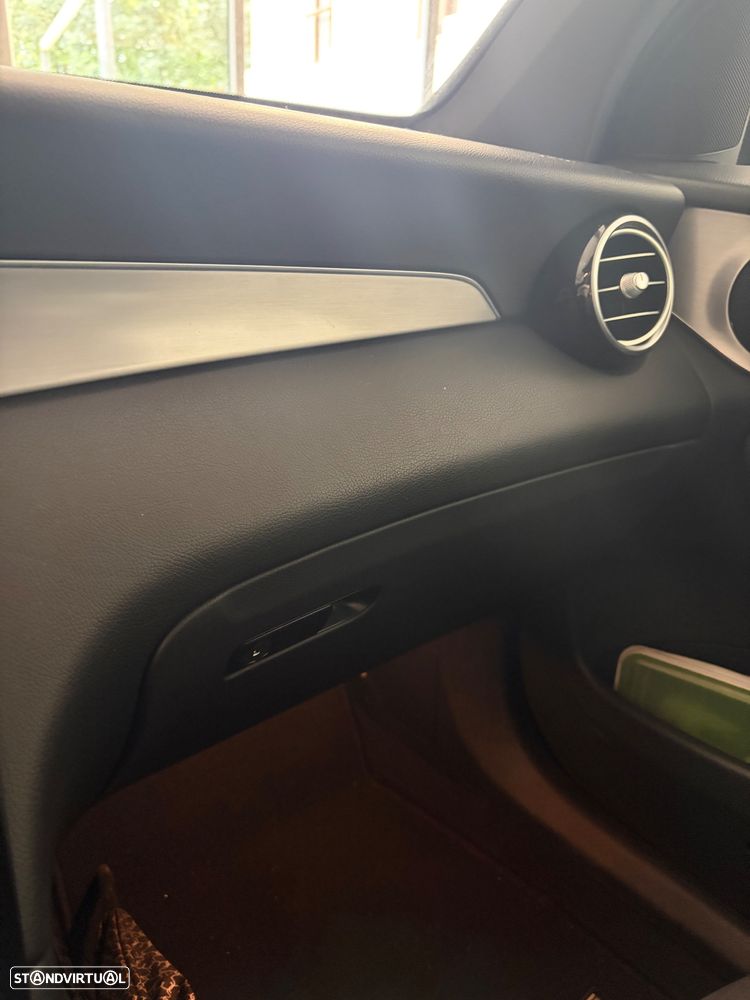Mercedes-Benz GLC 250 d AMG Line 4-Matic - 25