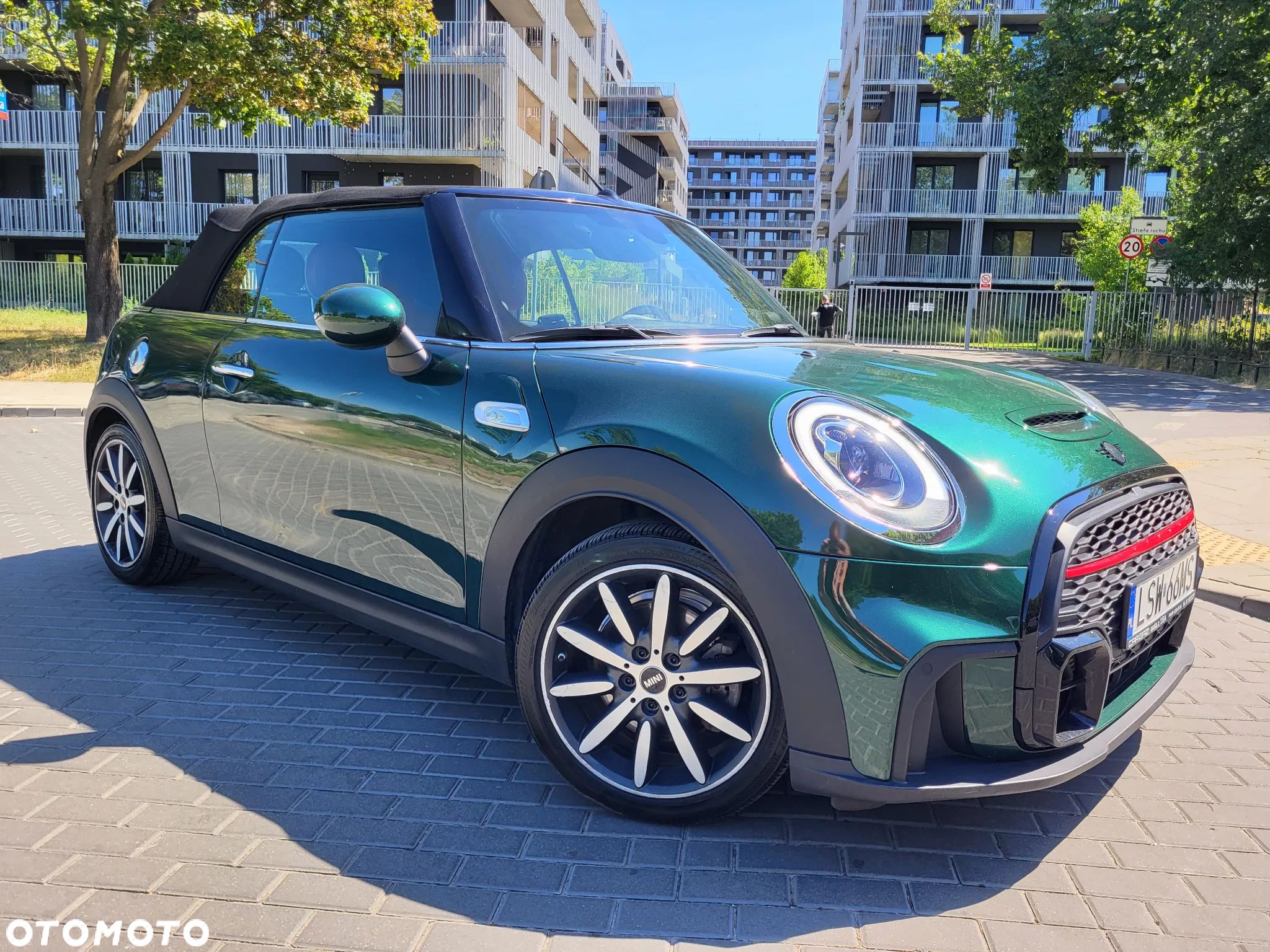 MINI Cooper S Cabrio - 1